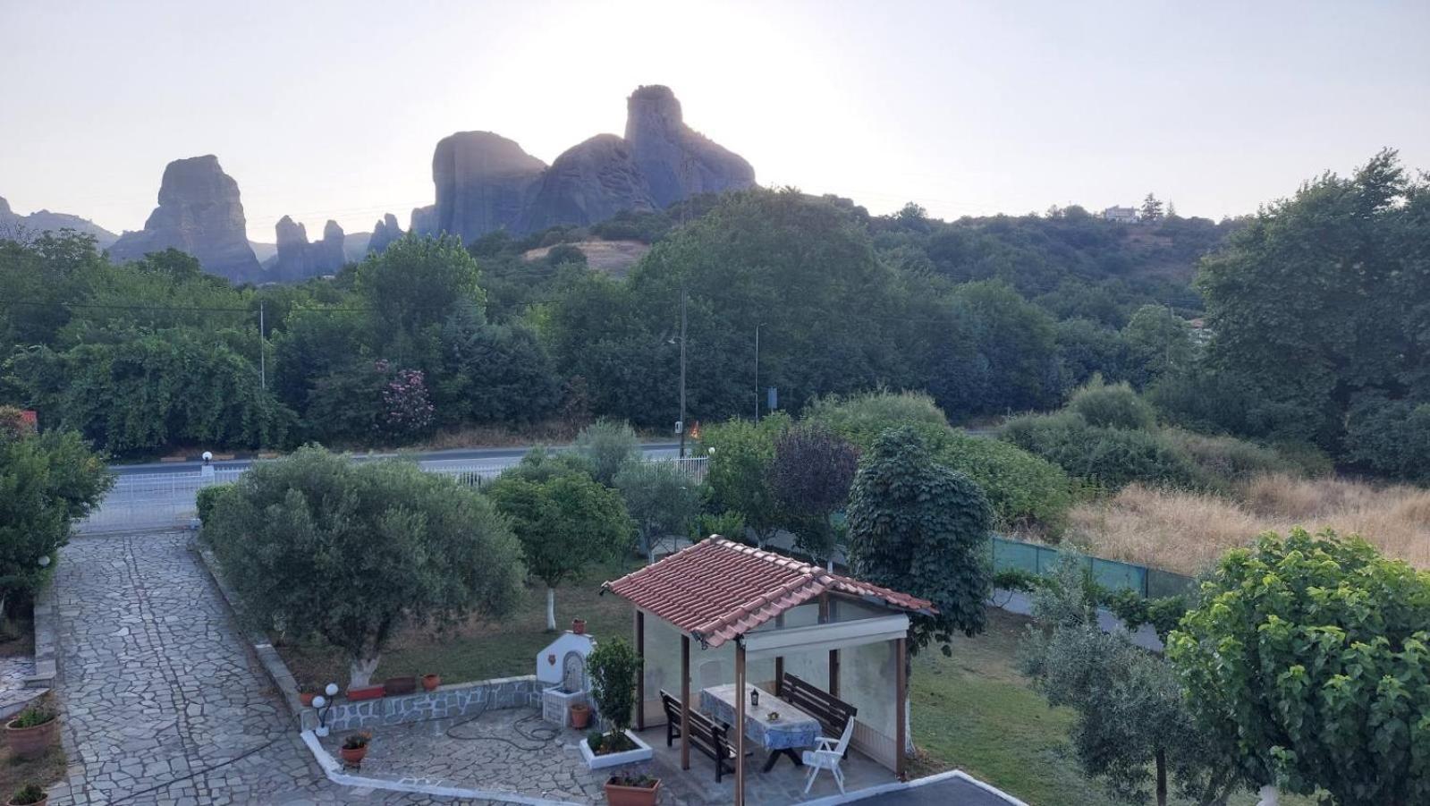 Гостьовий будинок Pomegranate Tree House - Meteora Каламбака Екстер'єр фото