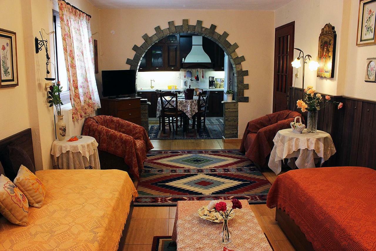 Гостьовий будинок Pomegranate Tree House - Meteora Каламбака Екстер'єр фото